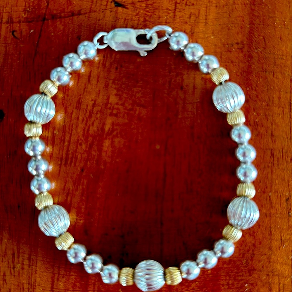 DOBBS Sterling Silver Two Tone Bead Bracelet. 7 inch.